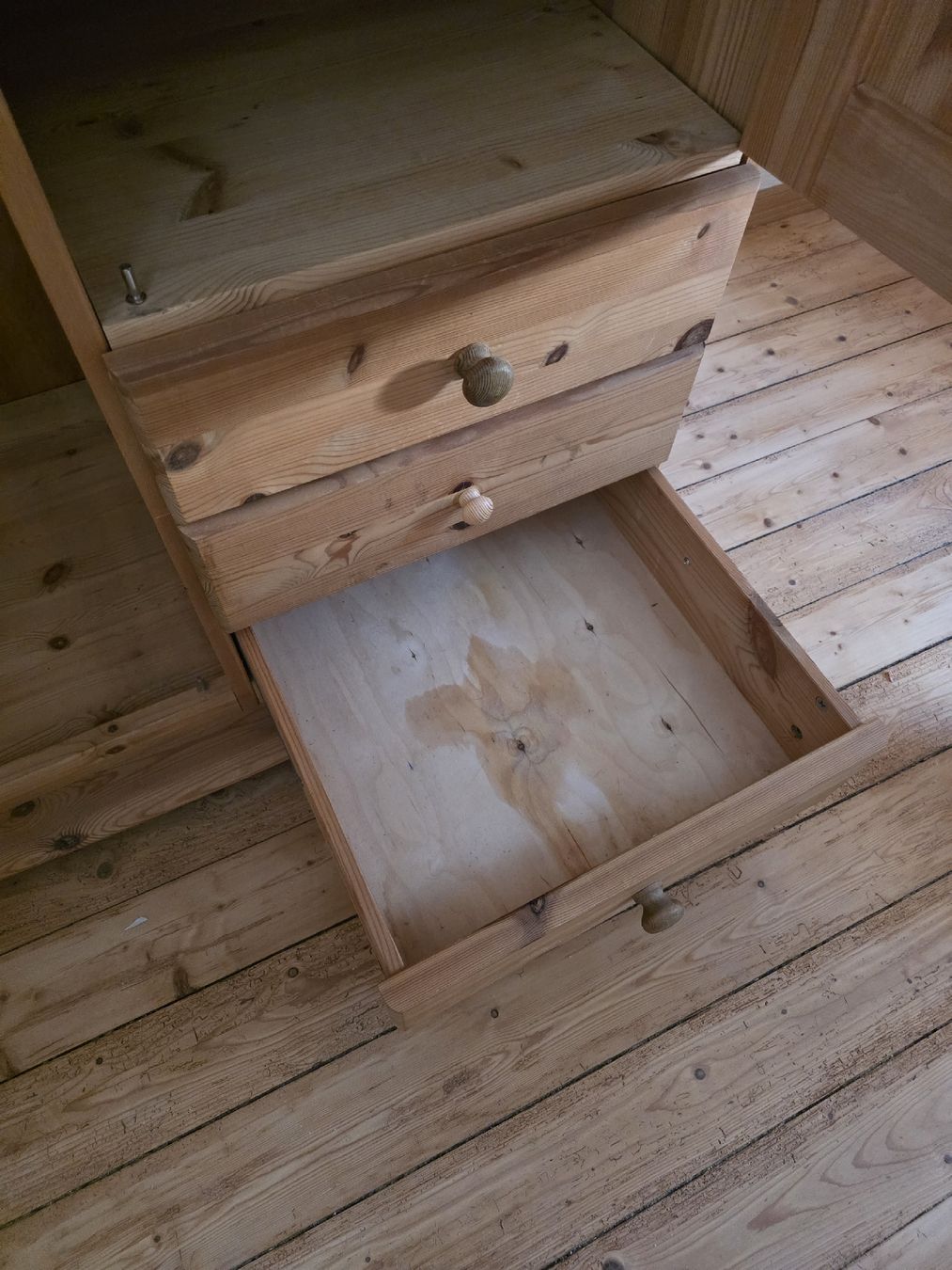 Armadi: Schrank massivholz – Usato da Adlikon venduto da Clara28 2