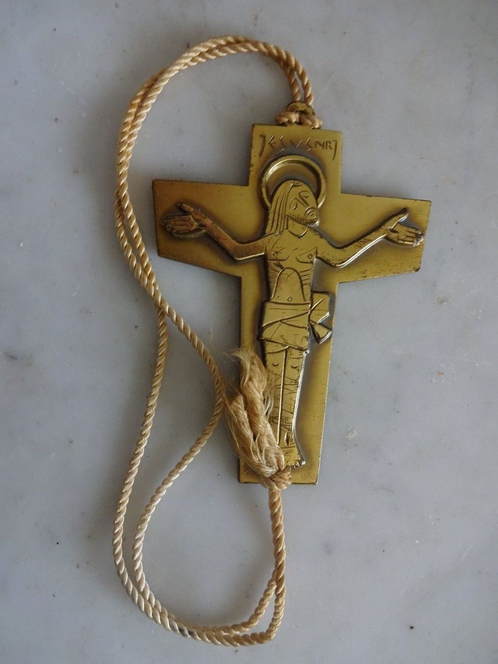 Skulpturen & Statuen: Kleines Metall Kreuz Kruzifix – Gebraucht aus Marly von Rolmax 6