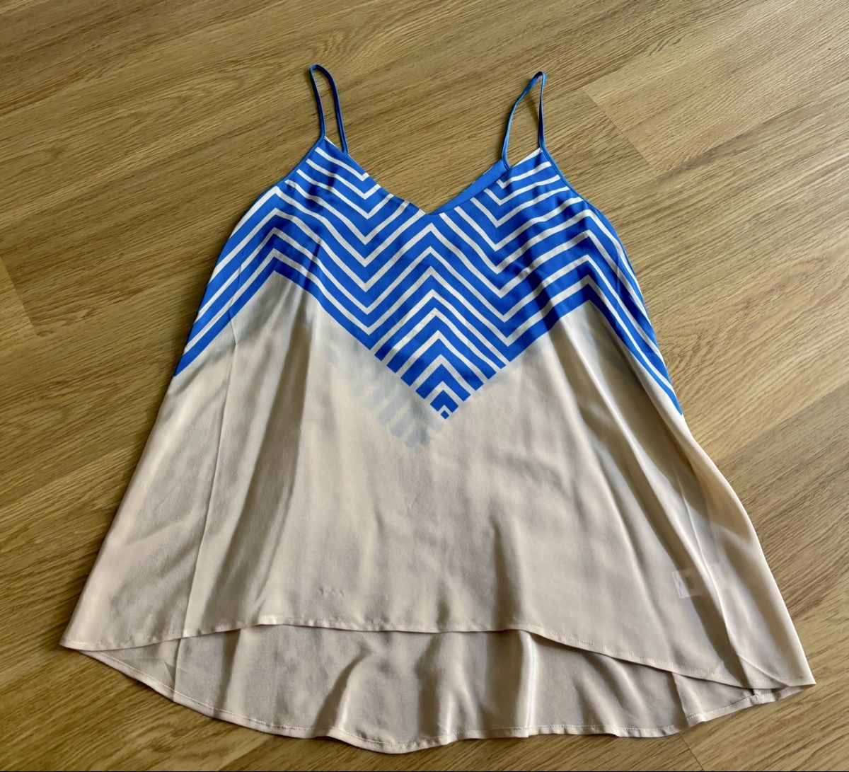 French Connection Tops: French Connection Top Seide – D'occasion à Baden par Tiffany6878 4