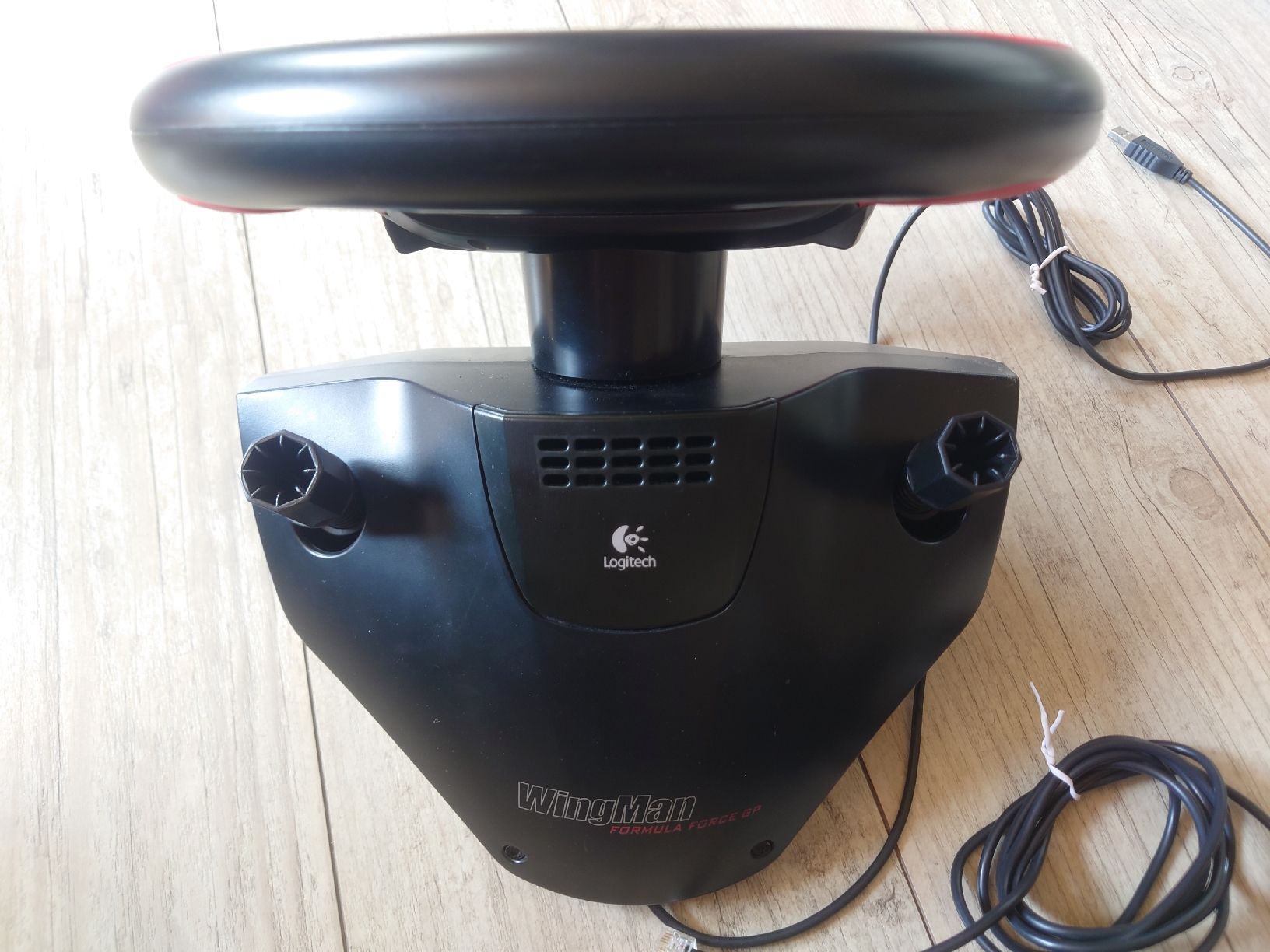 Logitech Manettes: Logitech WingMan Formula Force GP Lenkrad mit Pedalen – D'occasion à Wettingen par l_i500 4