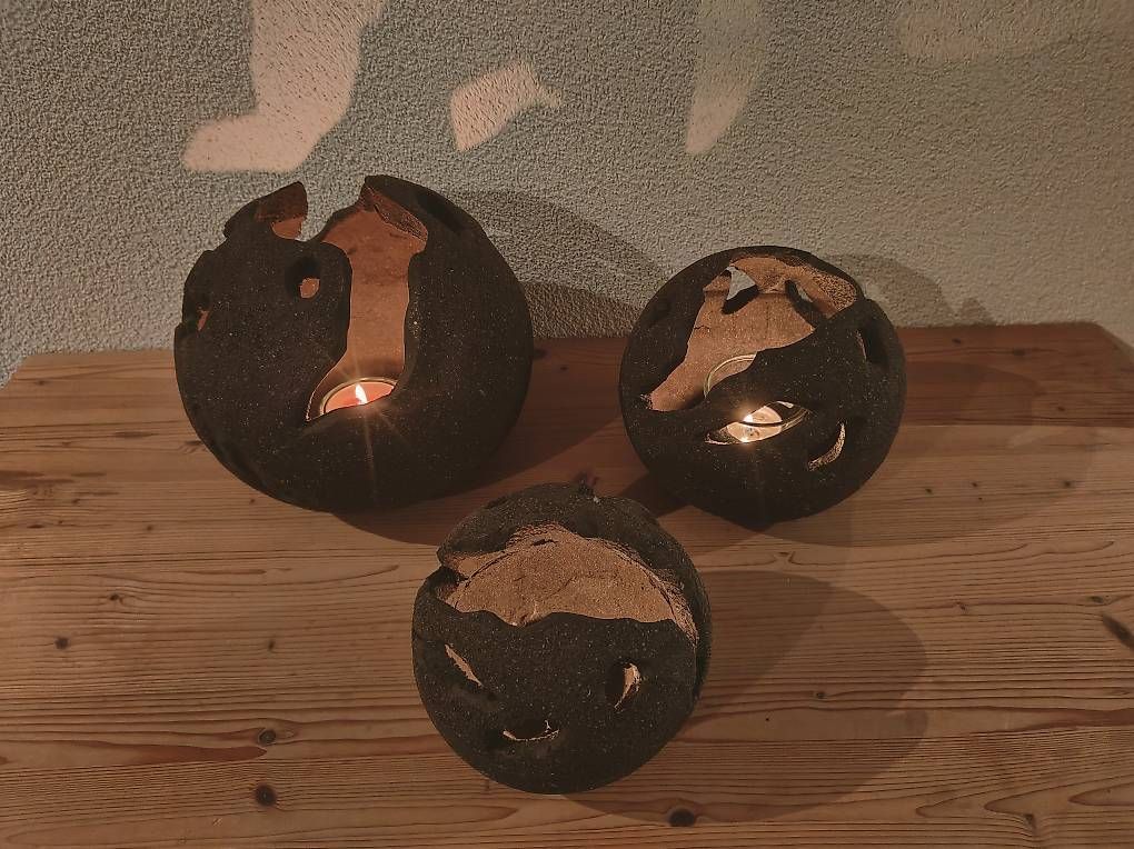 Tutte le decorazioni: Handgemachte Tongefässe / Windlichter - 3er Set – Usato da Bürglen TG venduto da Lufis 1