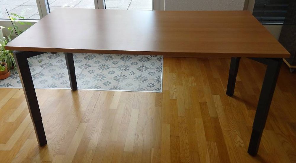 Schreibtisch Waiko, Büro (Gebraucht) in Uitikon Waldegg für CHF 49 ...