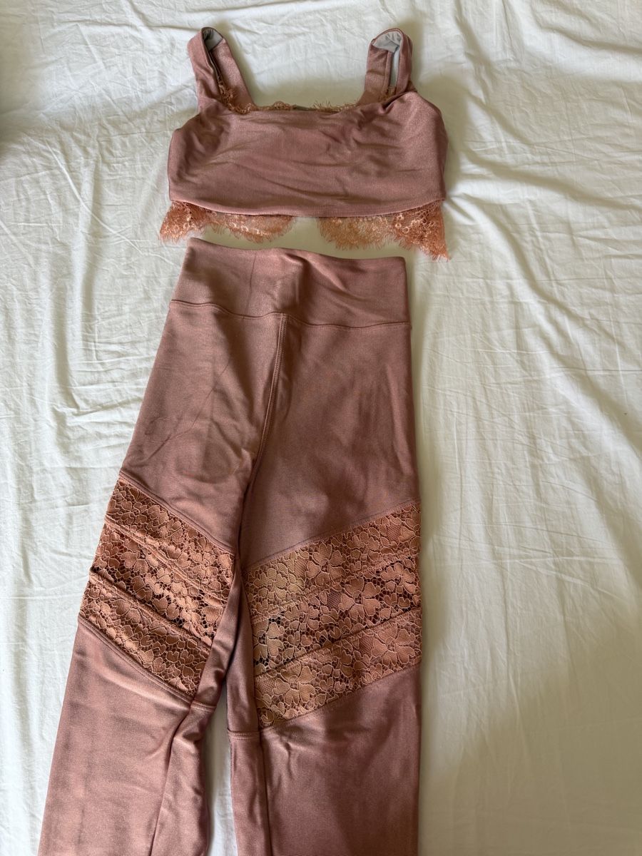 Lotti di vestiti: Sport Set Dusty Rose Lace Size S  – Usato da Winterthur venduto da adriana_1000
