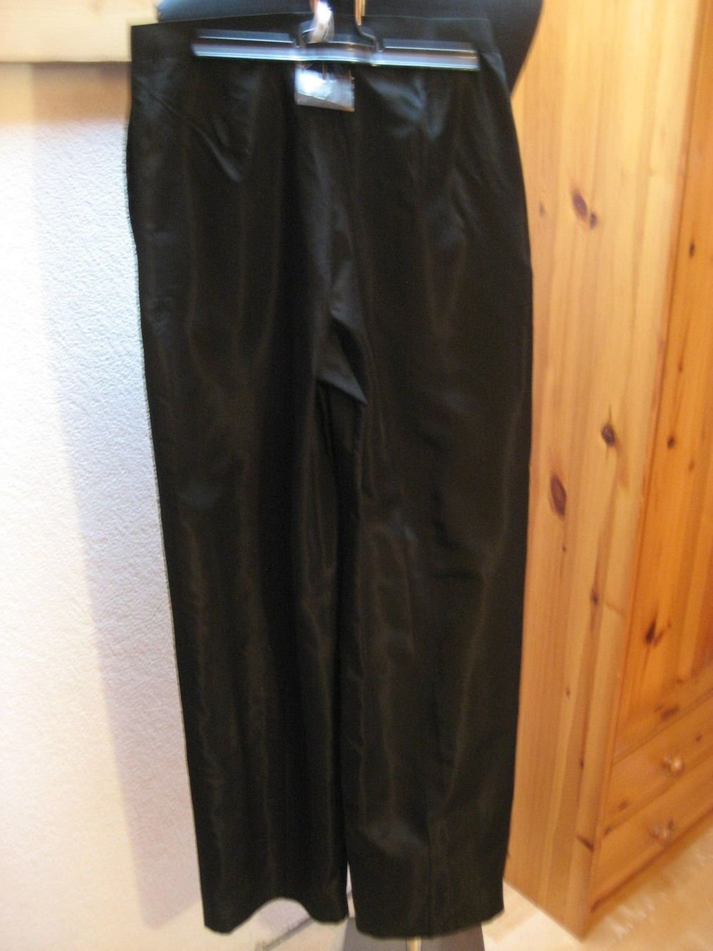 Hosen: Pantalon Tuzzi taille 36, neuf – Neu und originalverpackt aus Delémont von marryb 3