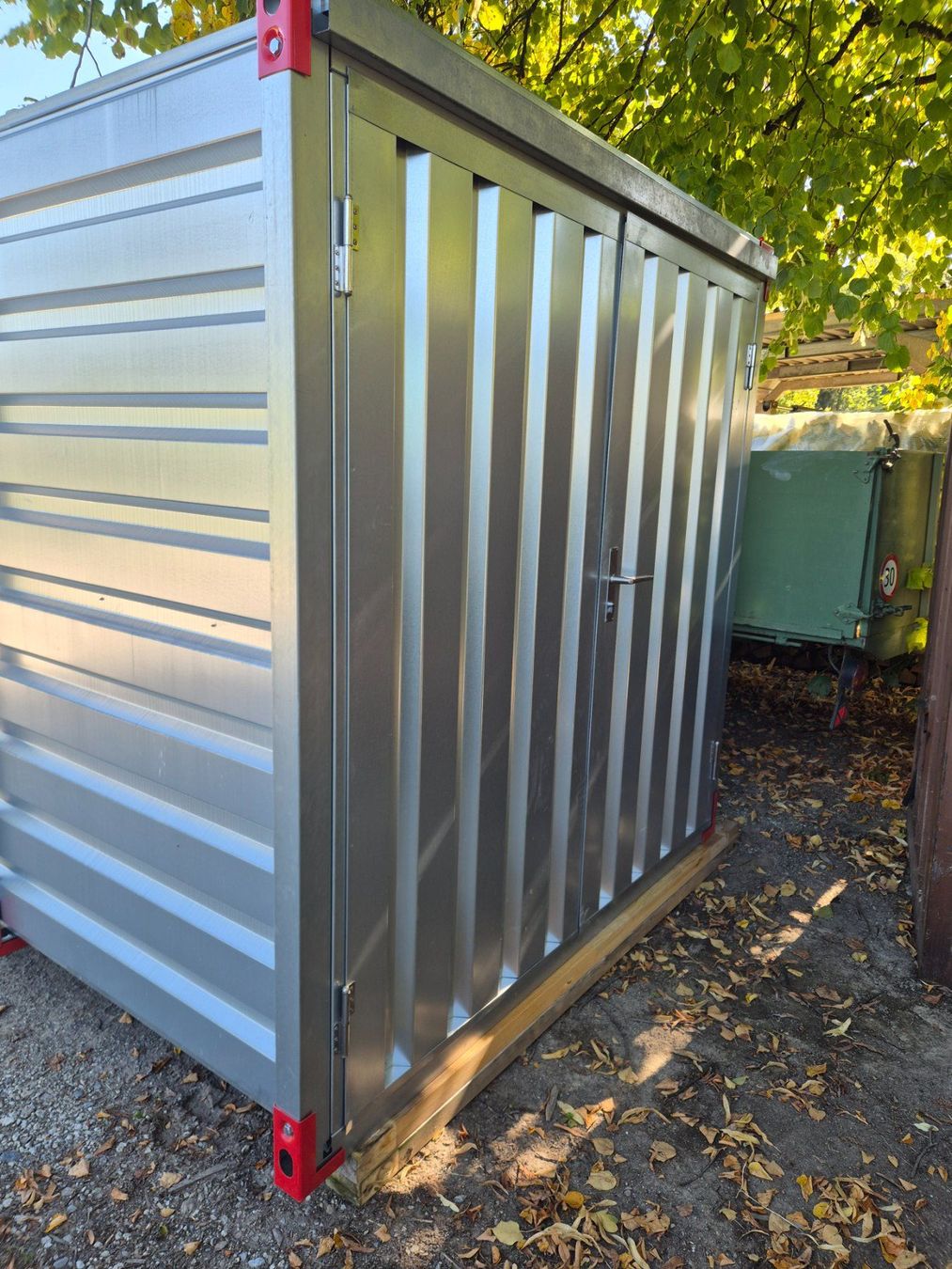 Baucontainer: Container Baracke – Neu und originalverpackt aus Stein AR von Bienli4 1