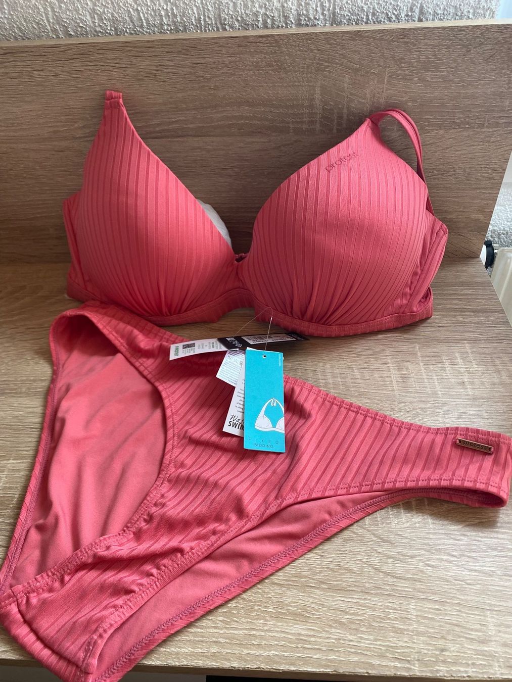 Protest Badekleider & Bikinis: Badeanzug XL 42C protest, neue – Neu (gemäss Beschreibung) aus Bösingen von Trigusik
