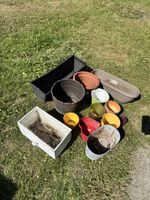 Garden Pots and Planters assorted sizes used condition