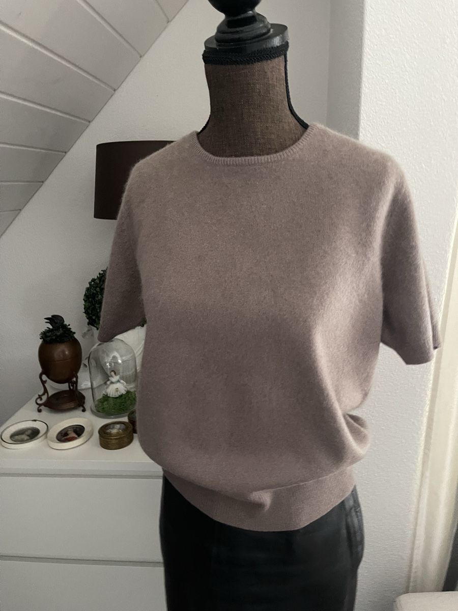 Maglioni & Felpe: Jean Jacques Benson | 100% Cashmere Kurzarm-Pullover | Taupe – Usato da Winkel venduto da KaschmirArt 4
