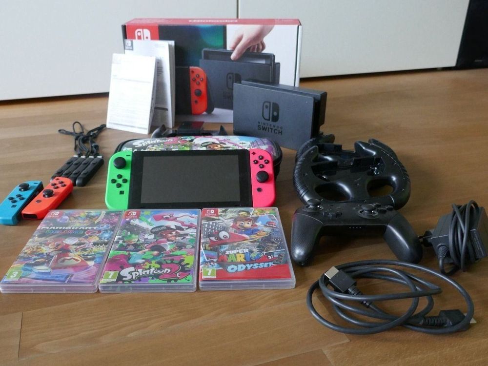 Nintendo Switch gebraucht mit Zubehör... Kaufen auf Ricardo