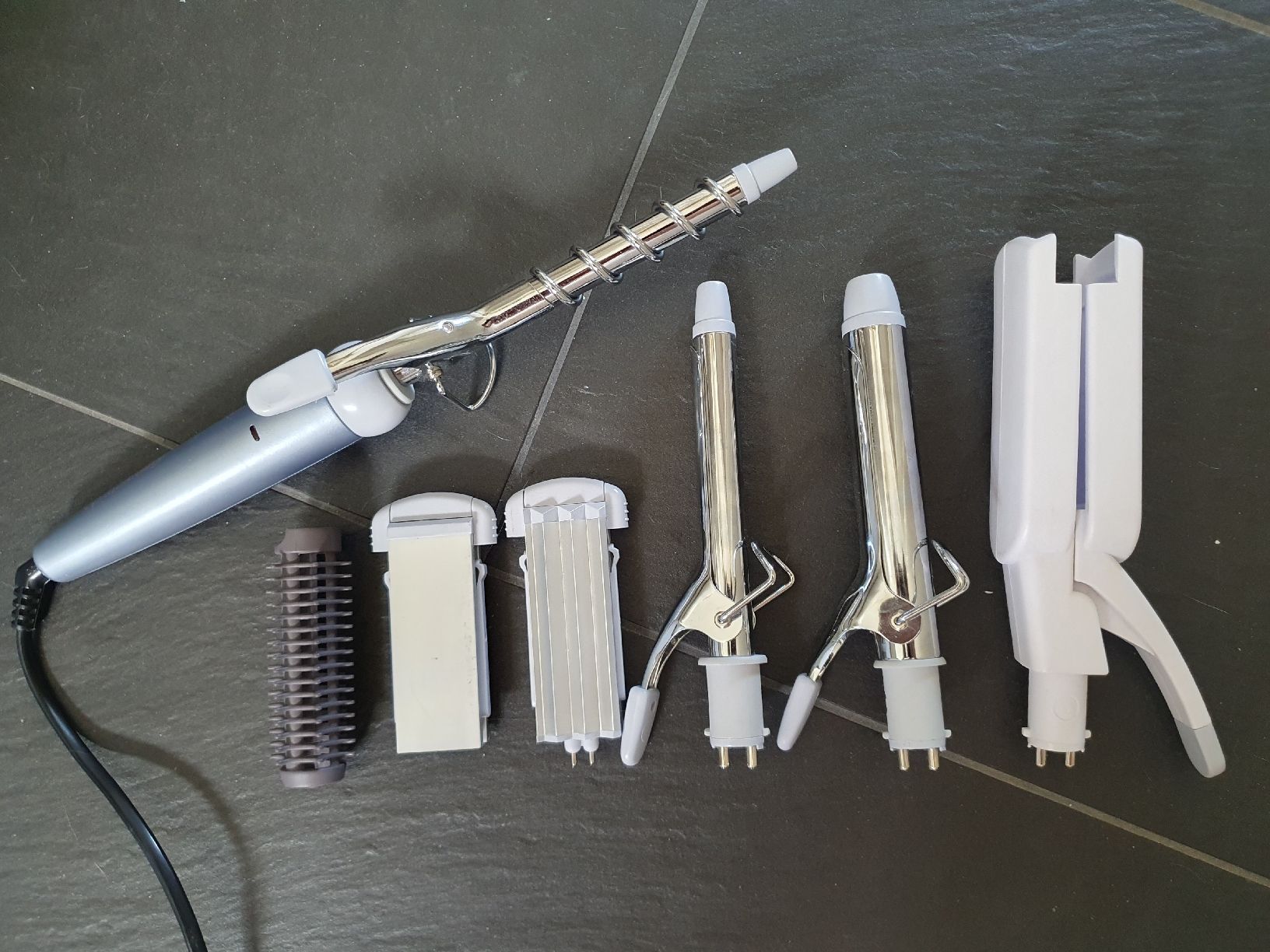 Philips Piastre & Arricciacapelli: Philips beauty, Geometricks 6in1 Haarstyling Set – Usato da Ruswil venduto da Corueegsegger