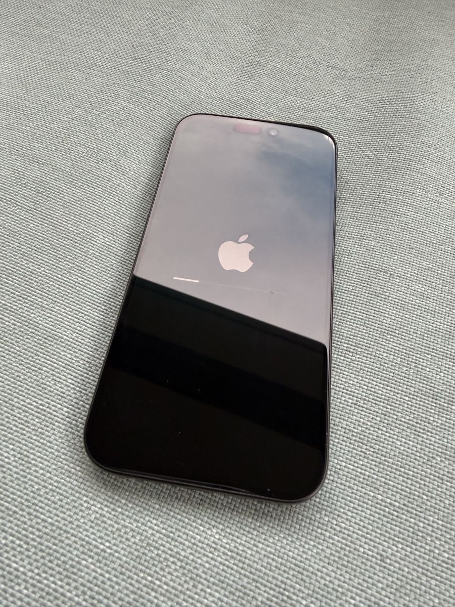 Apple Handys / Smartphones: iPhone 15 Pro sehr guter Zustand  – Gebraucht aus Sursee von Dersempacher 2