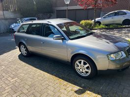 AUDI A6 AVANT QUATRO 2.4L 170 PS AUTOMAT BENZIN
