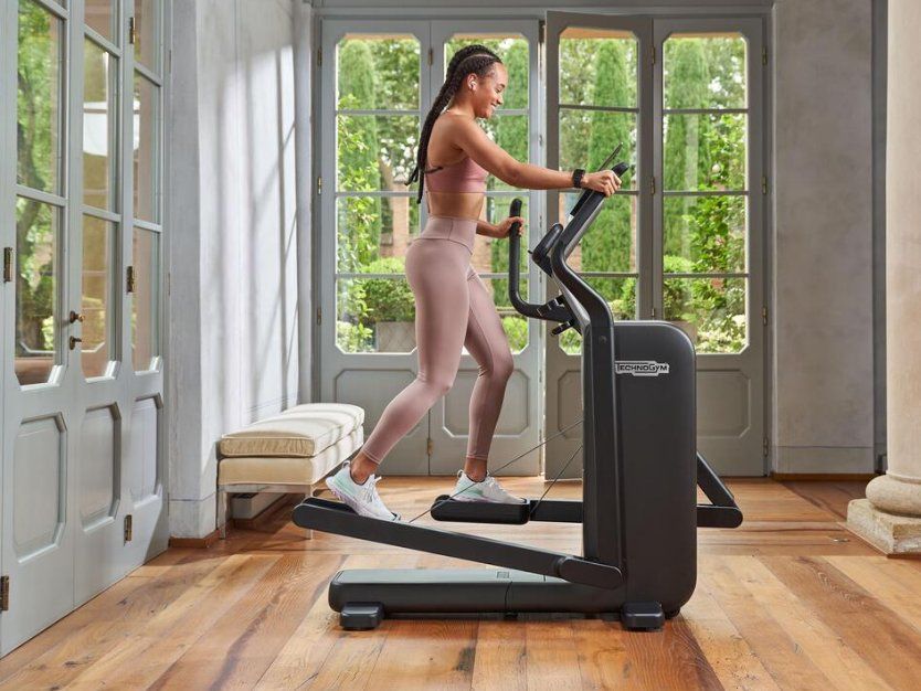 Technogym Vélos d'appartement: Technogym "Elliptical" Crosstrainer – Neuf (Voir description) à Bassersdorf par Gebot 2