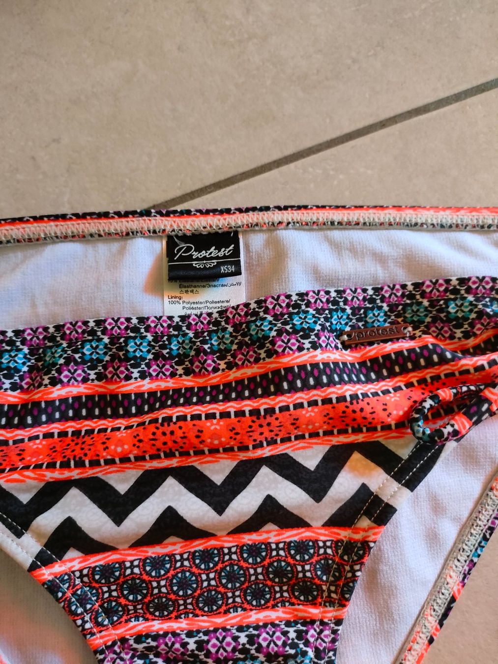 Protest Costumi da bagno & Bikini: Bikini Gr.164 Neu! – Nuovo (secondo la descrizione) da Adelboden venduto da Lammhult 2
