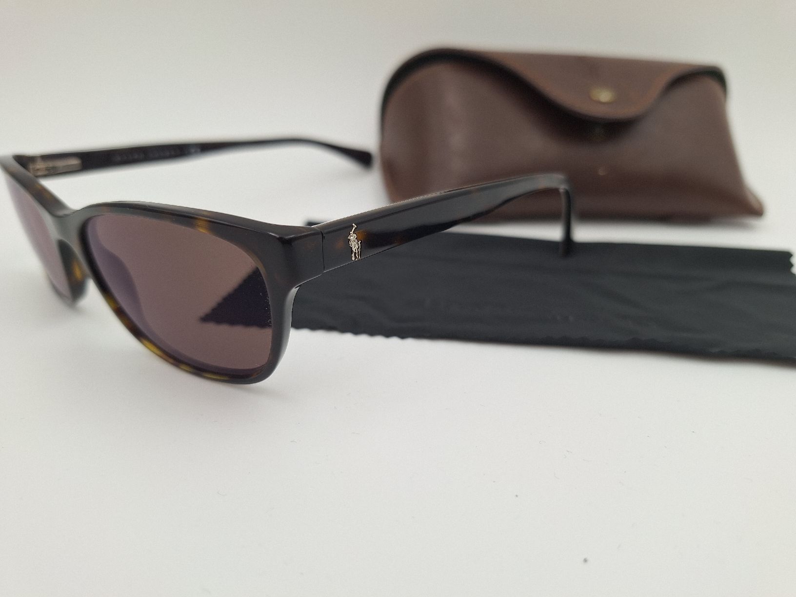 Brillen & Gläser: Sonnenbrille Ralph Lauren – Gebraucht aus Horw von lee_mml6 3