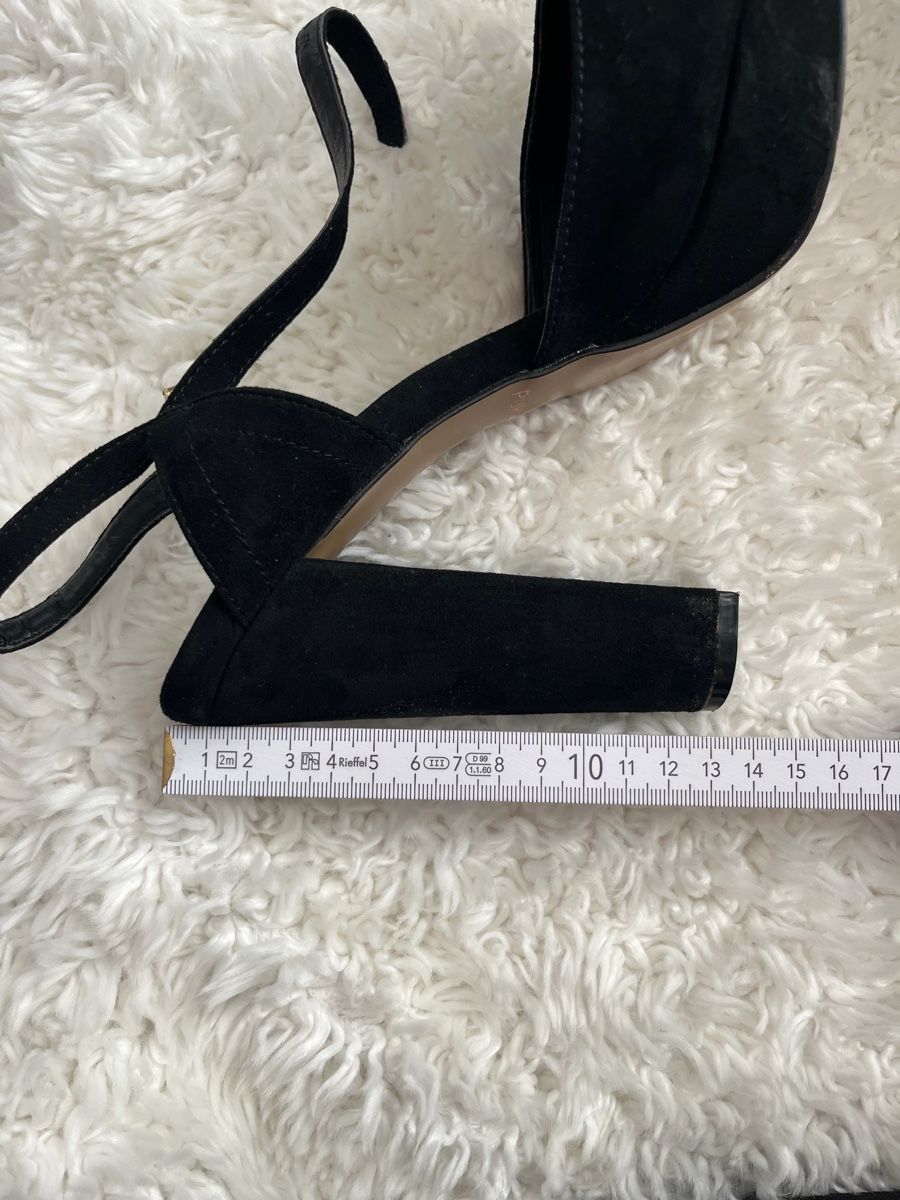 Chaussures femmes: Schwarze high heel pumps – Neuf (Voir description) à Zürich par alyaneee 4