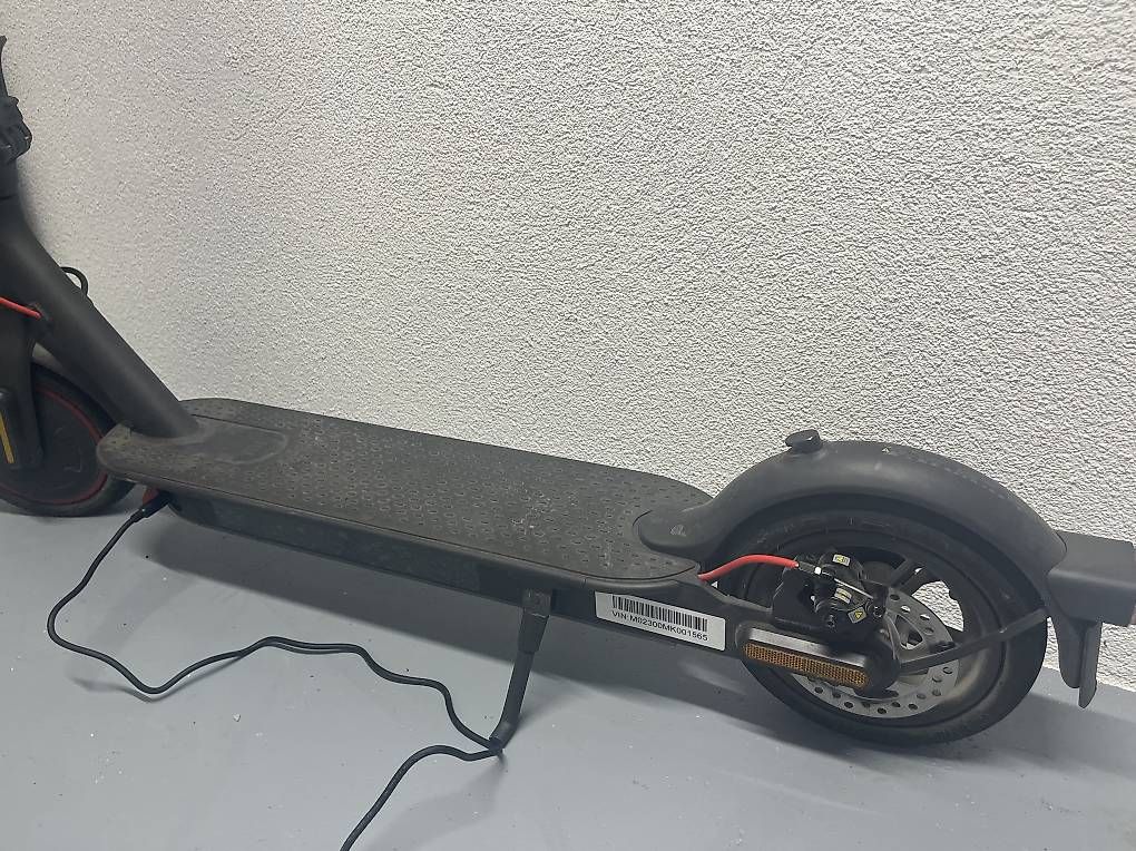Scooter: E-Scooter – Usato da Oberwil-Lieli venduto da Pumperniggel87 2