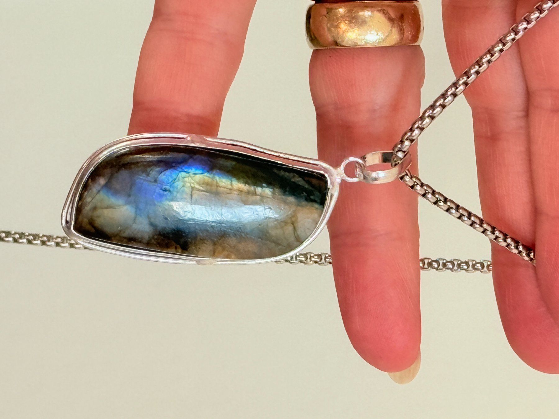 Catenine: Labradorite - Pendentif unique en son genre! – Nuovo e nell'imballaggio originale da Genève venduto da AGBERG 5