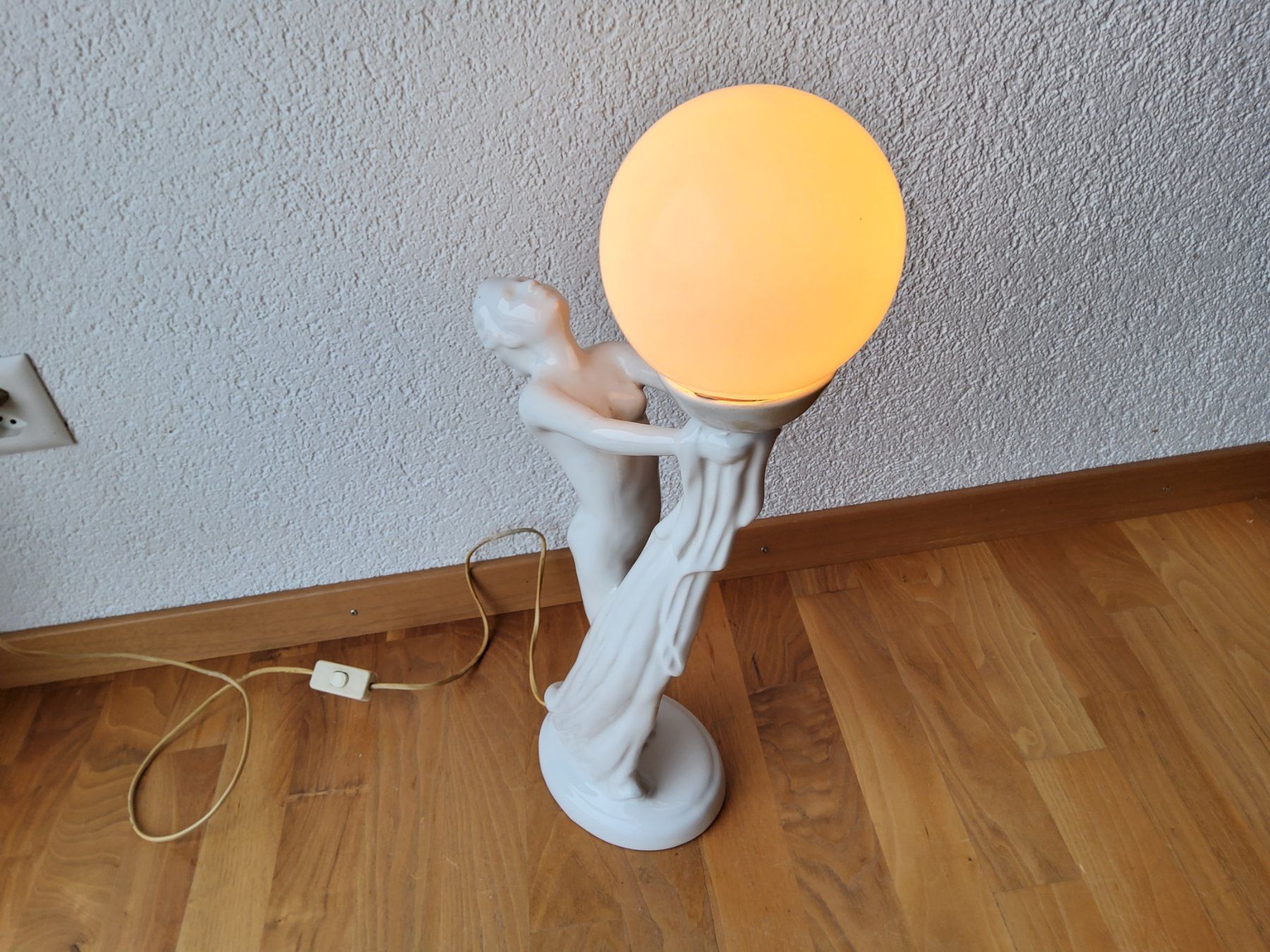 Lampen: Superbe lampe de table style Art Déco  – Gebraucht aus Malleray von Broc-Mo 1