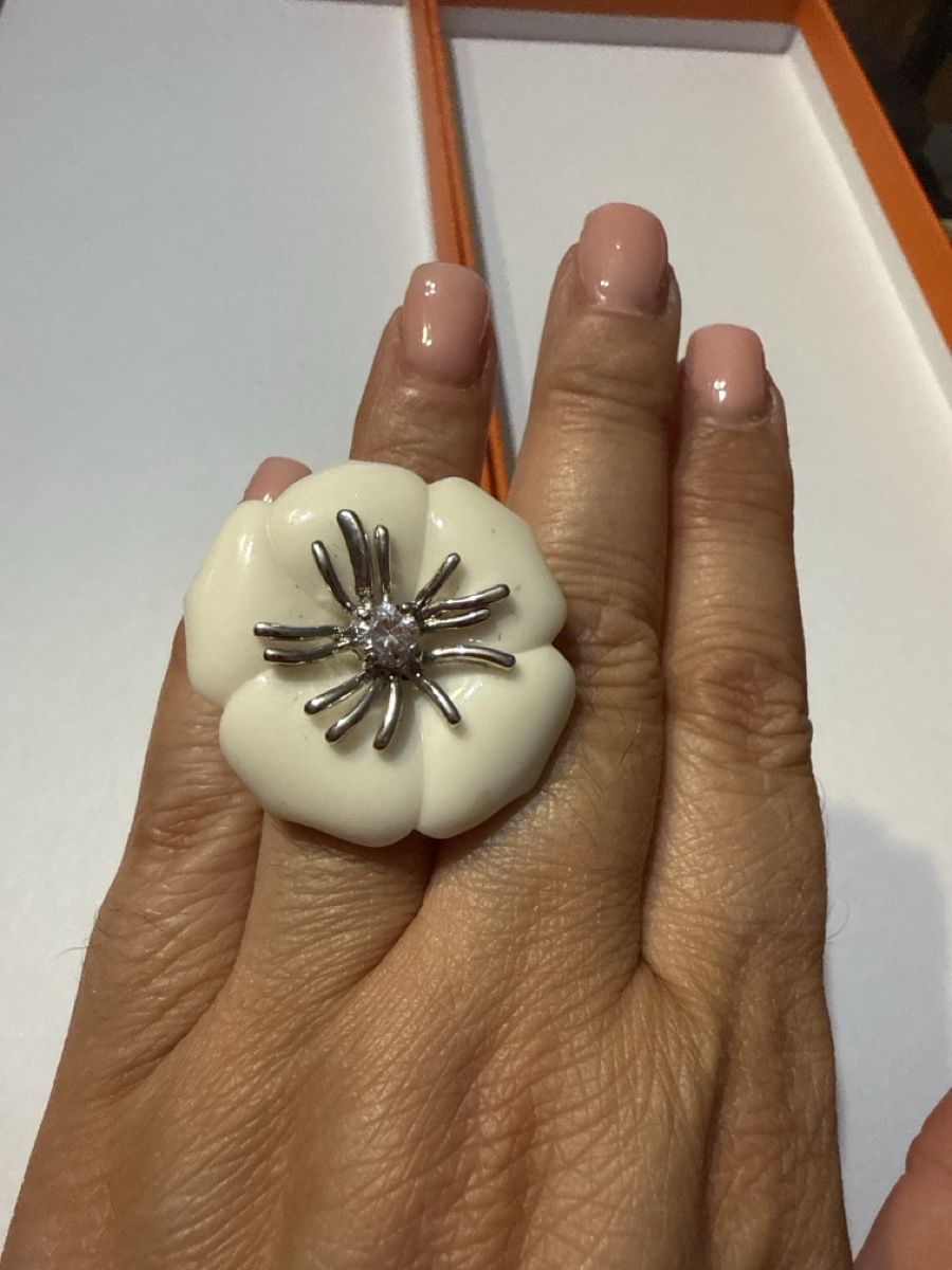 Anelli: Bague blanche céramique – Usato da Lausanne venduto da Tounitz