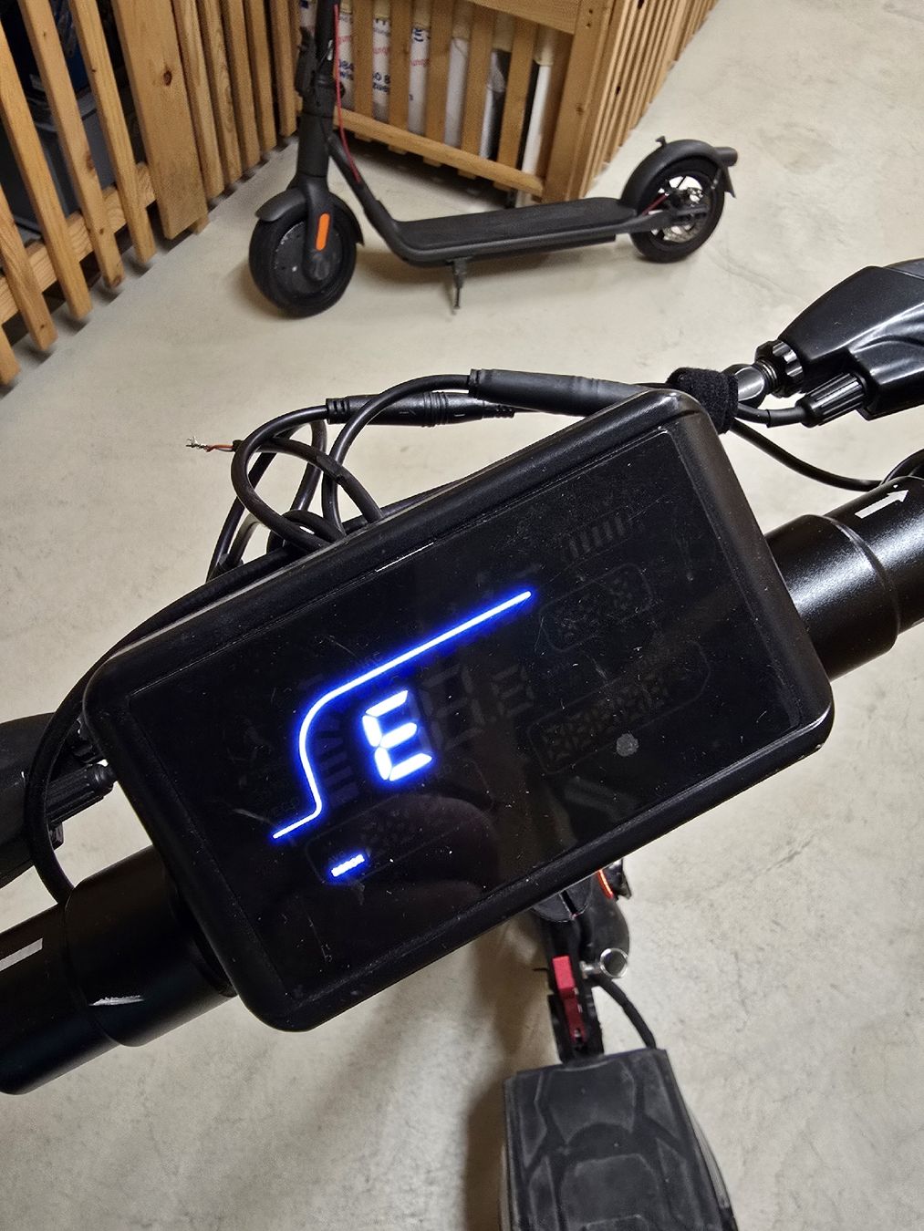 Scooter: E-scooter VOLT 45 km/h – Difettoso da Zürich venduto da Ricki25 3