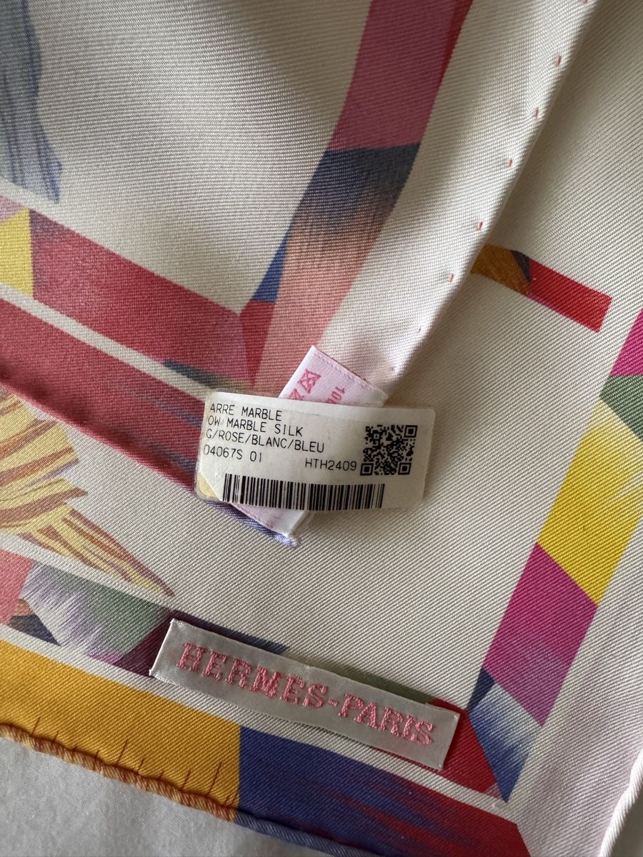 Hermès Foulard & Sciarpe: Hermès carré 90 Marble WoW  – Nuovo e nell'imballaggio originale da Genève venduto da Allisgood 2