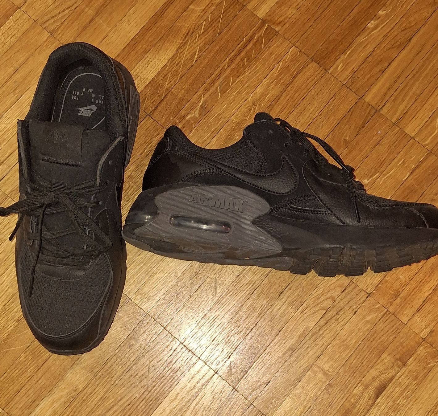 Nike Scarpe da uomo: Nike air max, taille 43 utilisée une fois – Usato da Lausanne venduto da ren_f657 1