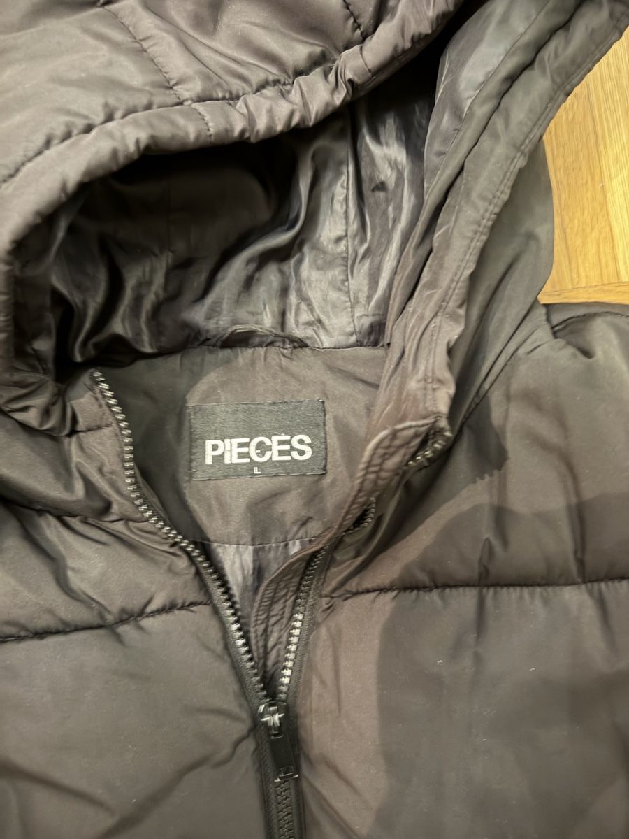 Pieces Gilet & Giacche: Pieces Steppweste mit Kapuze, Schwarz, Grösse L – Usato da Suhr venduto da Oppel 1