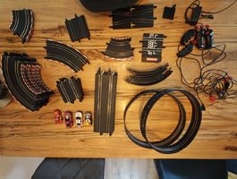 Carrera GO Rennbahn Konvolut – 4 Autos, 4 Loopings