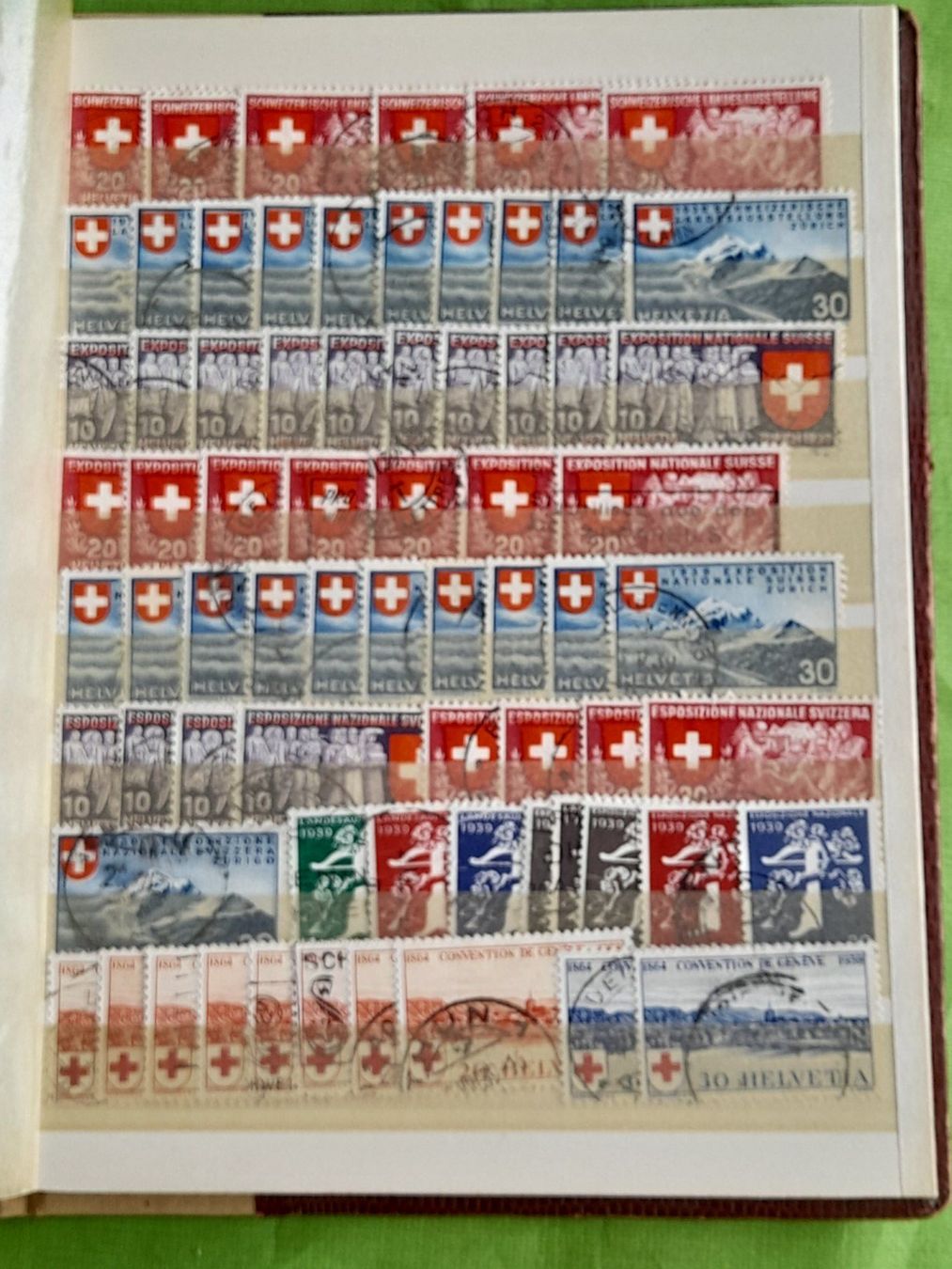 Tutti i francobolli: Album mit diversen Schweizer Marken – Usato da Aeschi b.Spiez venduto da 52_wochen 7