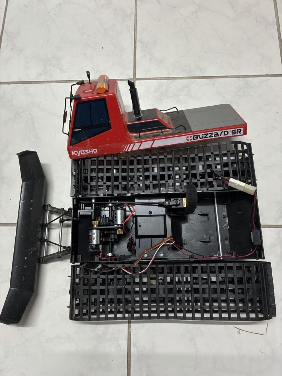 Kyosho RC Modellbau: Kyosho Blizzard SR 2.4Ghz 4CH – Defekt aus Herzogenbuchsee von Vtx18