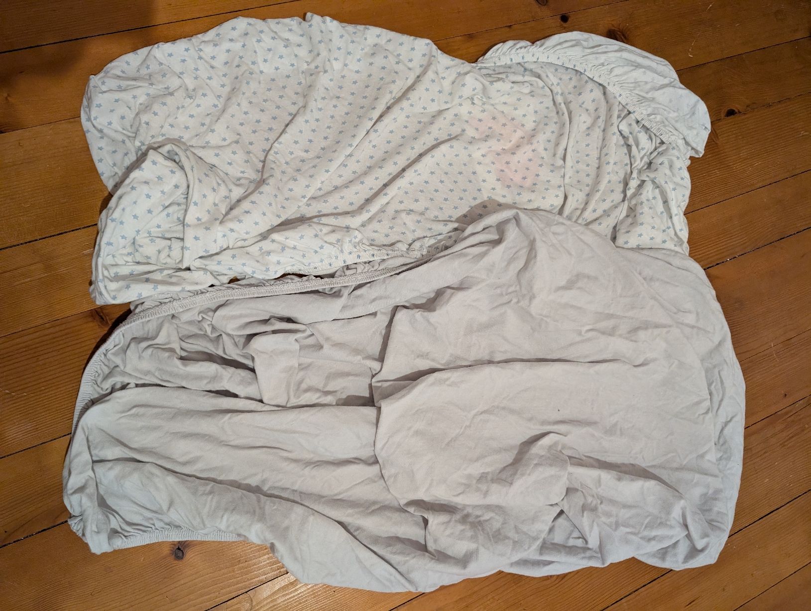 Biancheria da letto: 2 Leintücher Kinderbett  – Usato da Wallisellen venduto da Hirshleifer