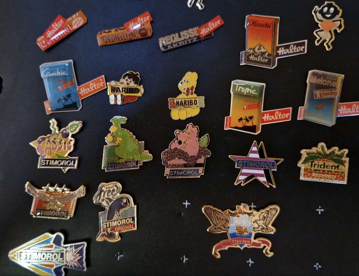 Placchette & Badge: Pin-Sammlung, Süssigkeiten, Top! – Usato da Hittnau venduto da Katzenherz 2