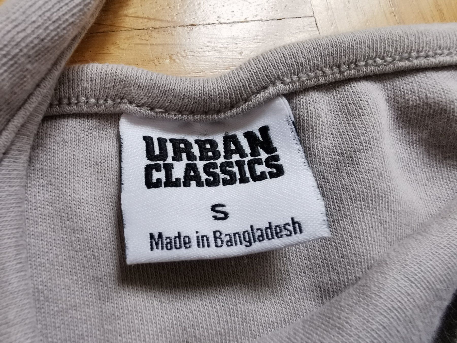 Top: Top Urban Classics Gr. S – Usato da Stäfa venduto da flamingo_17 2