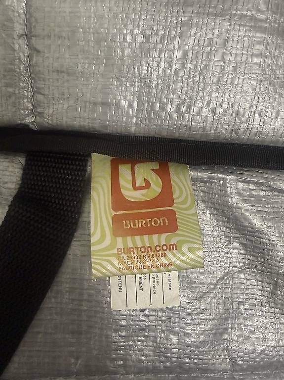Reisekoffer: Burton Gigbag mit Rollen – Gebraucht aus Dübendorf von lilasonderbar 4