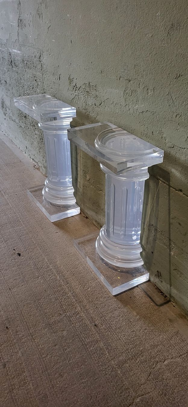Tutte le decorazioni: HALBRÖMISCHES MODELL AUS PLEXIGLAS – Usato da Boll venduto da BollArtAntik