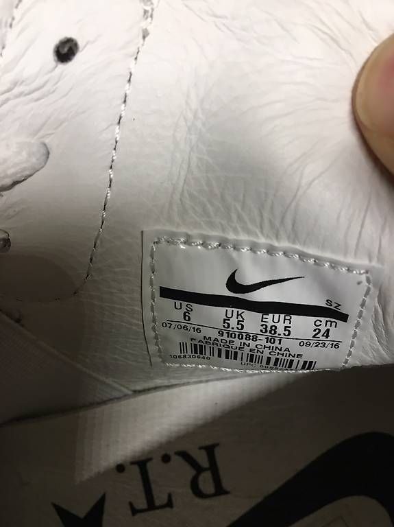 Scarpe da uomo: Sneaker, Nike R.T. Bianca ?edizione limitata? – Usato da Gordola venduto da Simijojo 4