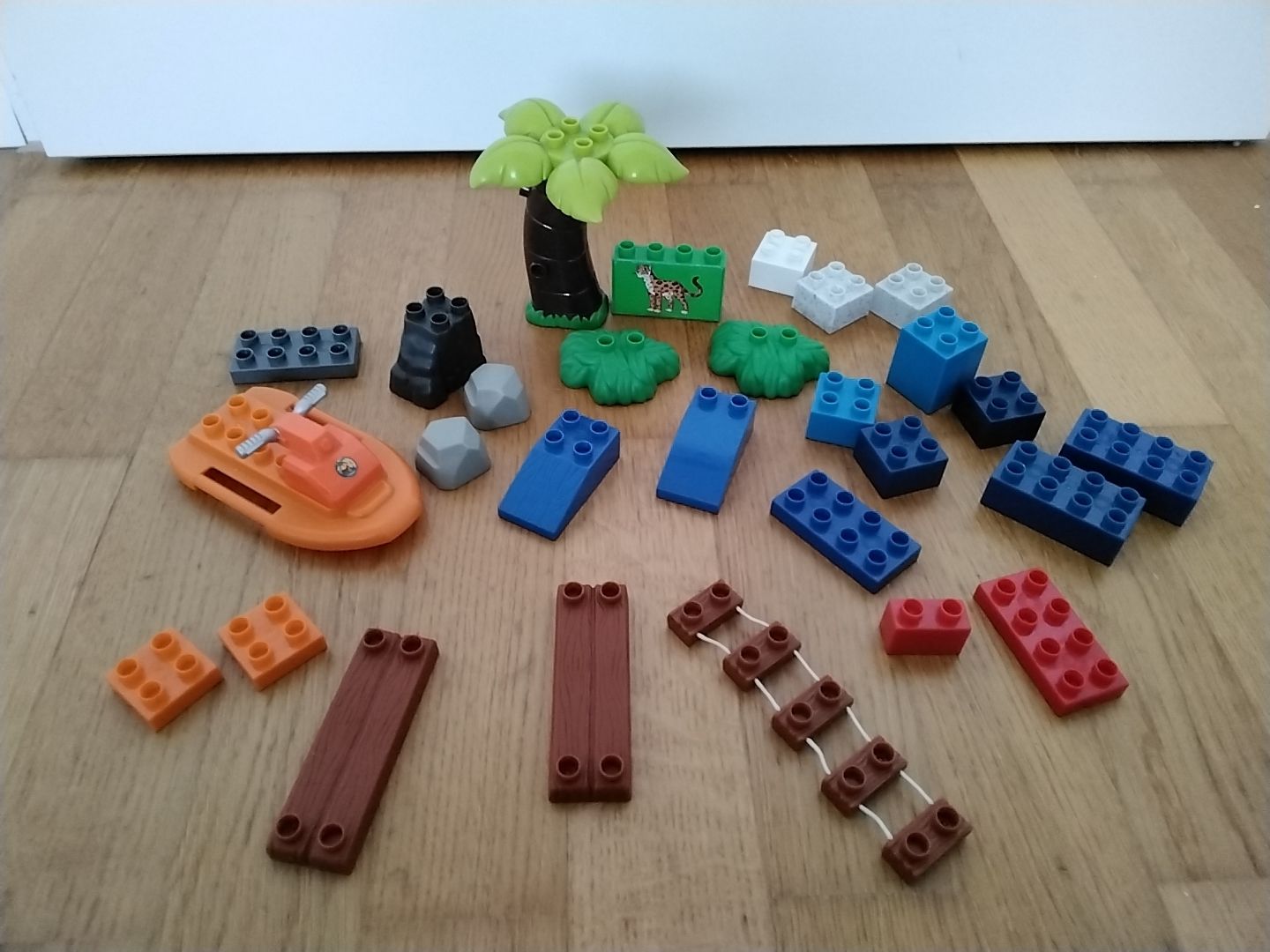 Mega Spielzeuge: Mega Bloks Einzelteile (Lego Duplo kompatibel) – Gebraucht aus Balterswil von Meerdeern