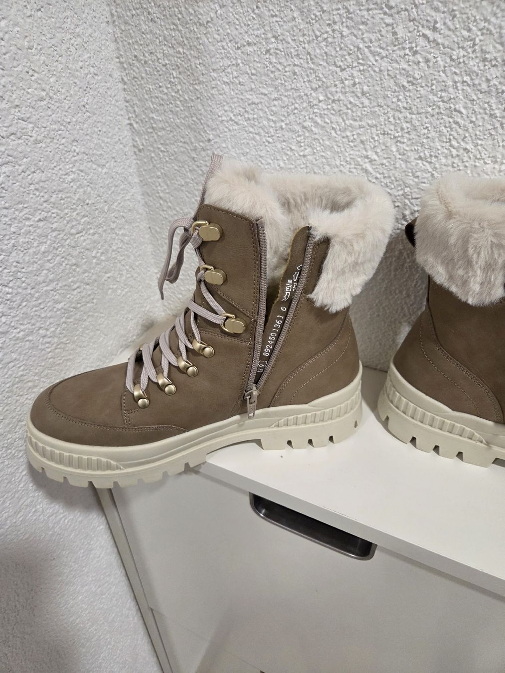 Damenschuhe: NEU Winterboots Damen, Grösse 39 – Neu (gemäss Beschreibung) aus Döttingen von kla_2gxb 1