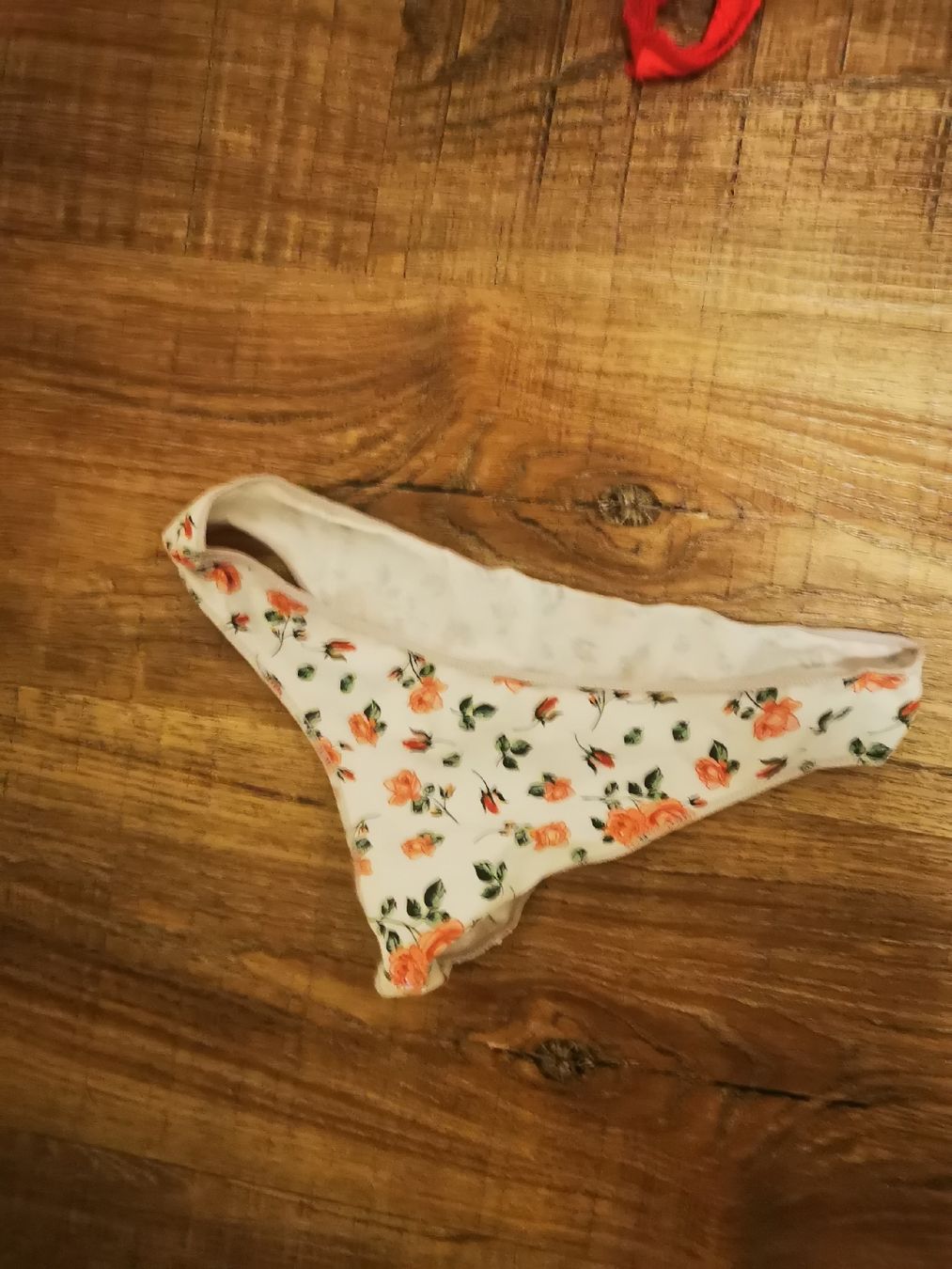 Sonstige Unterwäsche: Slip mit Rosenmuster, Grösse S - – Gebraucht aus Balsthal von Leila_Luna
