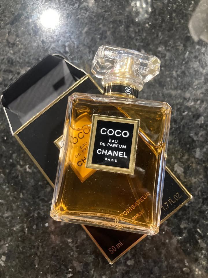Chanel Parfums & Eau de Toilette: Parfum Coco Chanel (50 ml) – D'occasion à Neuchâtel par Tradeboi