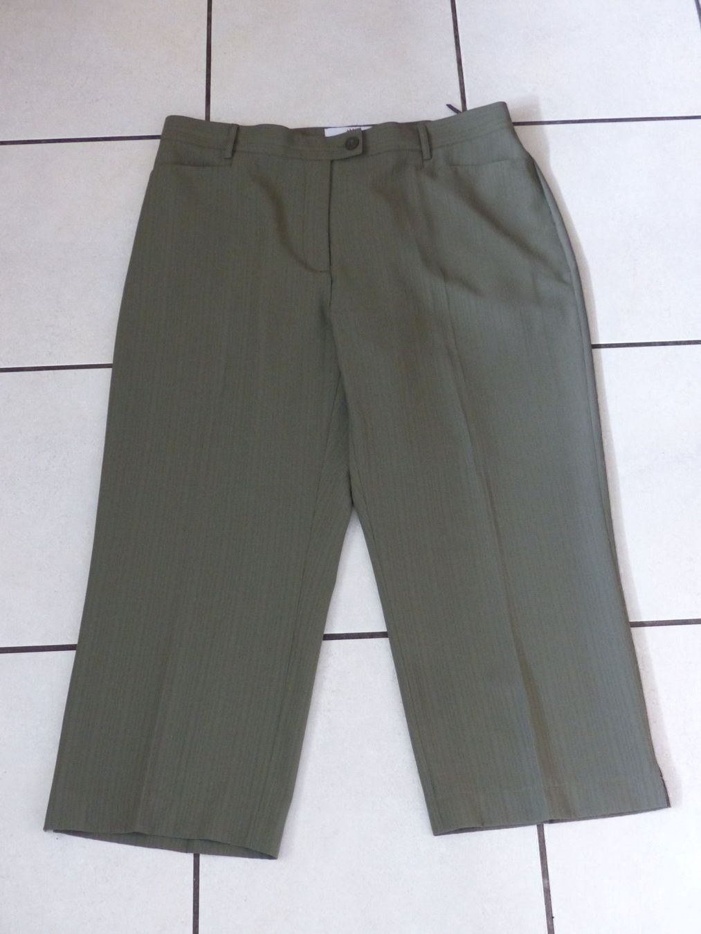 Pantaloni: Sommerhosen Gr. 46 / Neuwertig – Nuovo (secondo la descrizione) da Ostermundigen venduto da Phoenix64