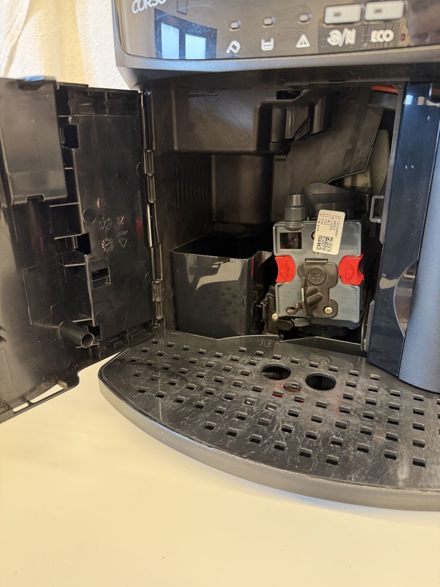 De'Longhi Kaffeemaschinen & Espressomaschinen: DeLonghi CaffeCorso – Gebraucht aus Beatenberg von cat_pys6 1
