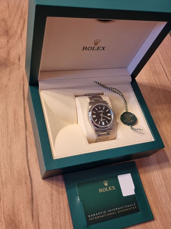 Rolex Orologi: Rolex Oytser Perpetual 41 Black – Nuovo e nell'imballaggio originale da Carouge GE venduto da art_tz7l 1