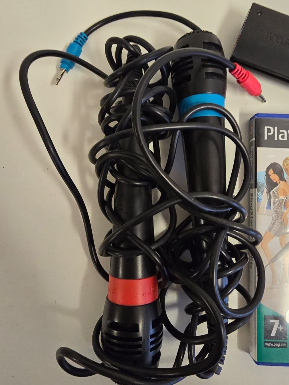 Giochi: Playstation 2 Singstar mit 2 Mikrofon – Usato da Tuggen venduto da Santasbag 1