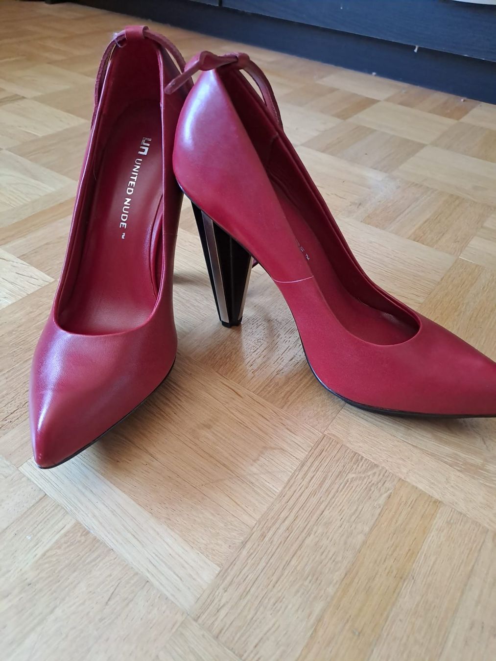 Damenschuhe: United Nude Schuhe Grösse 38 Rot – Neu (gemäss Beschreibung) aus Thalwil von CinthyaRodri