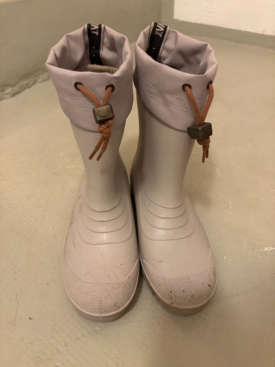 Scarpe per ragazzi: Gummistiefel Grösse 38  – Usato da Reinach BL venduto da Steinii