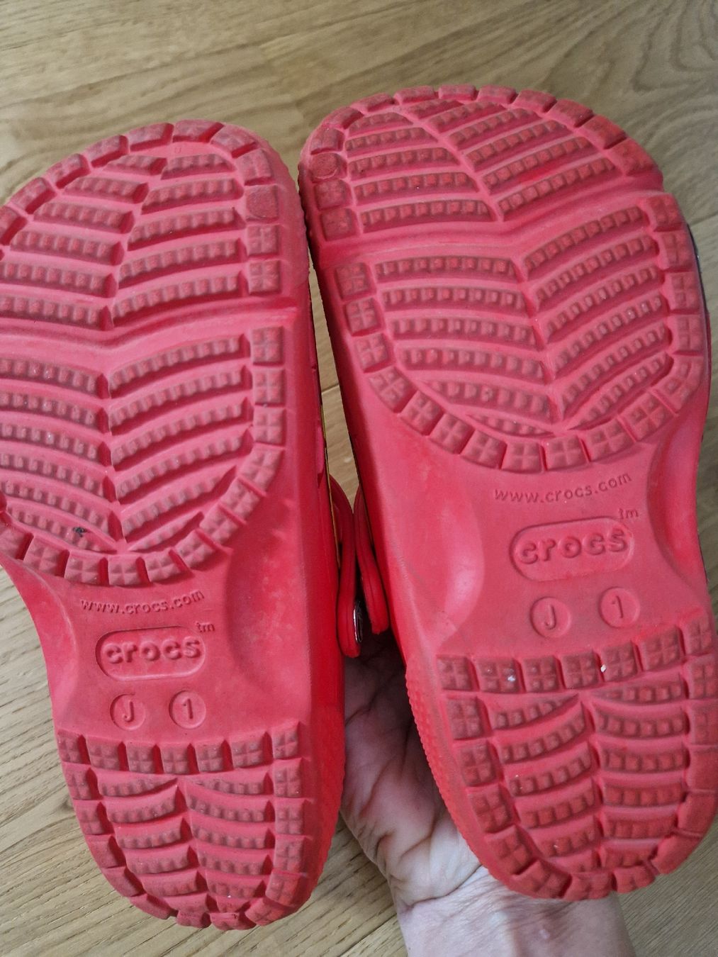 Crocs Scarpe per ragazzi: Crocs Confort Lightning MC Queen Gr. J1 – Nuovo (secondo la descrizione) da Davos-Dorf venduto da Bpelikan 5