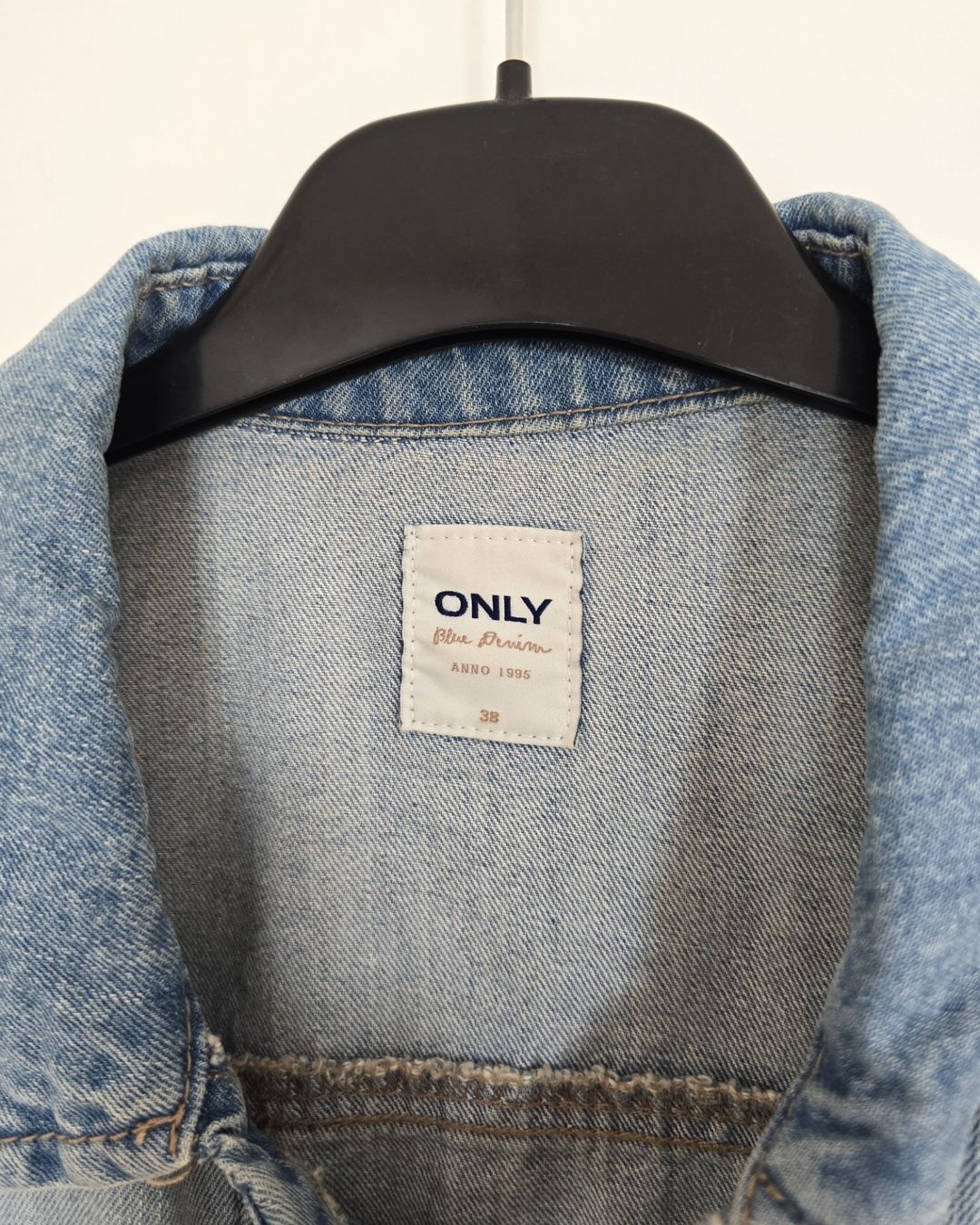 Only Giacche: Only Damen Jacke Jeansjacke Grösse 38 – Usato da Oetwil an der Limmat venduto da dhantal 2
