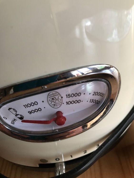 Russell Hobbs Standmixer retro Kaufen auf Ricardo